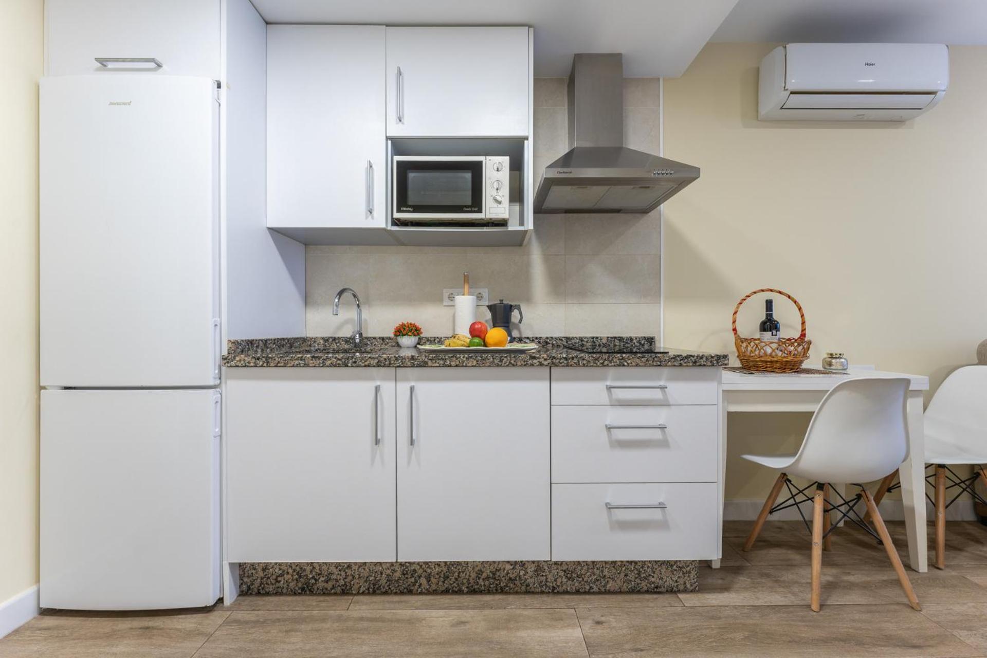 Malagasuite Bermeja City Экстерьер фото